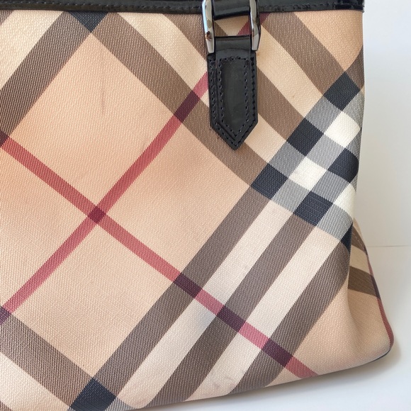 Burberry Nova Check Shopper Tote - Picture 11 of 14